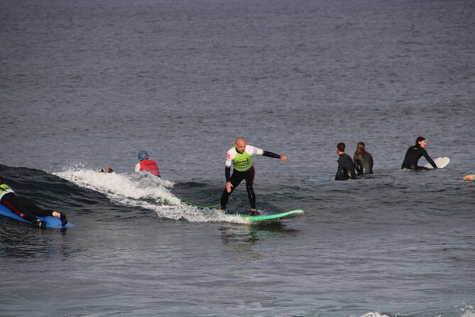 2 hours Semi-private surfing lesson in Playa de Las Americas - Meeting at Tenerife Surf Point: where you start matters