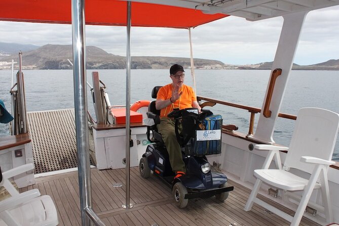 3-Hours Private Tour to Accessible Boat en Canary Island - Optional add-ons: fishing or a sea baptism experience