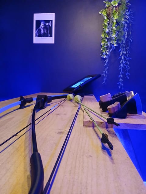 AXE THROWING TENERIFE - Safety rules, closed-toe shoes, and what is not allowed
