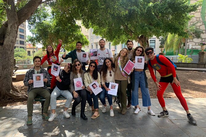 Escape game in Santa Cruz de Tenerife - Starting at Plaza de España: your 6:00 pm kickoff