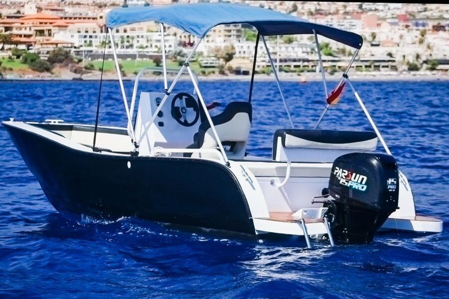 Flow into the ocean without license and discover Adeje - Boat setup: bimini top, sundeck, ladder, and your own vibe