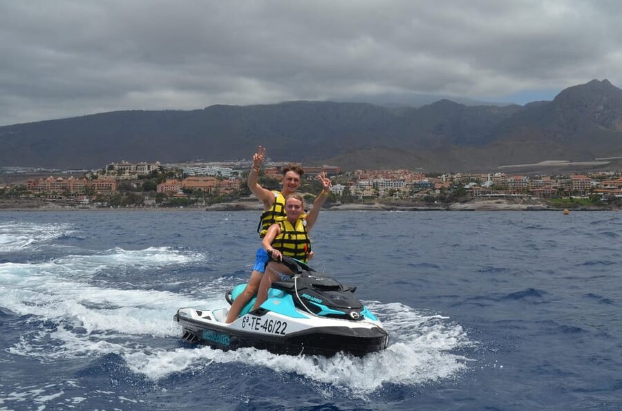From Puerto Colon : 1 hour adrenaline JetSki tour - The Setup: Safety Briefing, Life Jackets, and Smooth Start-Up