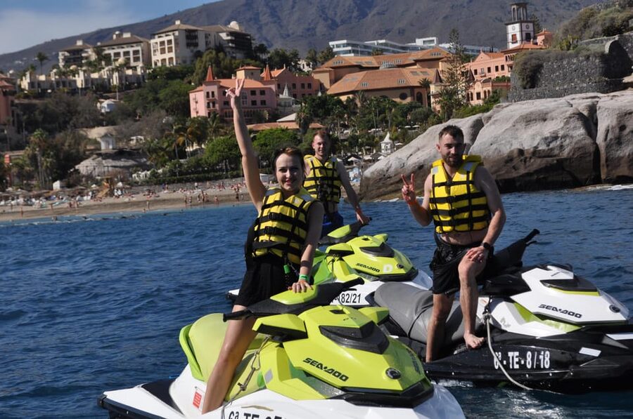 From Puerto Colon : 1 hour adrenaline JetSki tour - Jet Ski Stability and Skill Levels: What “Safe and Thrilling” Means in Practice