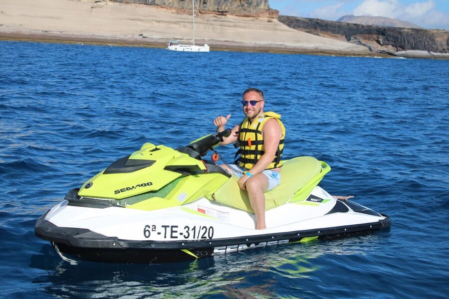 From Puerto Colon : 1 hour adrenaline JetSki tour - Price Value: Is $141 per Group Up to 1 Worth It?