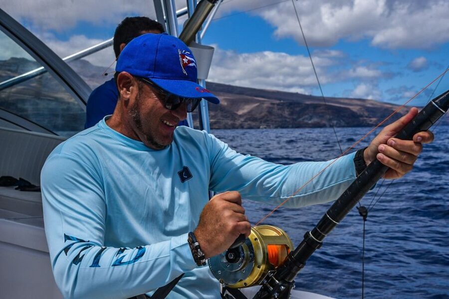 From Puerto Colón: Private Fishing Boat Charter with Lunch - 3-hour light tackle fishing vs 7-hour heavy tackle big game