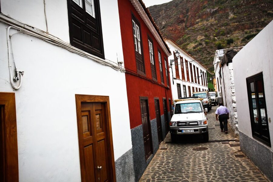 Full-Day Gomera Jeep Safari Excursion from Arona - Lunch and village time: where the day slows down, and Teide often shows up