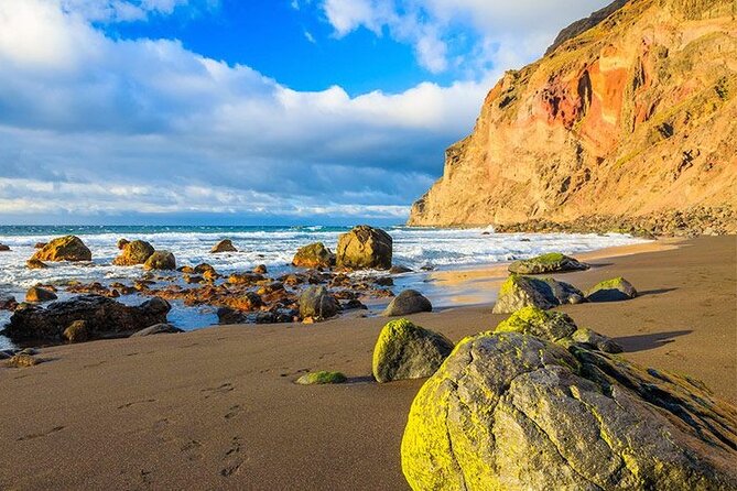 Full Day Guided Tour to La Gomera from Tenerife - San Sebastián de La Gomera: old town, Torre del Conde, and a water legend
