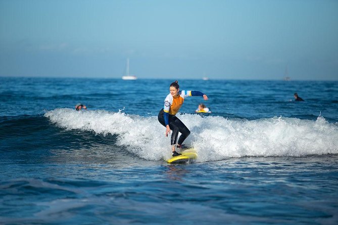 Group Surf Lessons - Who should book this lesson (and who might want a different format)