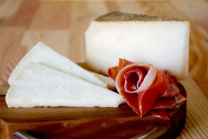 Guided Tour Montesdeoca Cheese Factory - Cheese and Wine Tasting - Key points that make this tour worth your time
