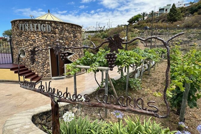 Guided Tour with 6 Wine Tasting - Variety Garden: the best way to start tasting with real context