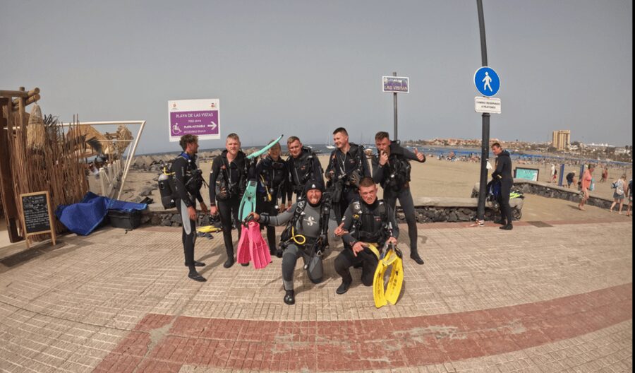 Los Cristianos: Try Dive for beginners - The gear and the first safety briefing, before you ever get wet