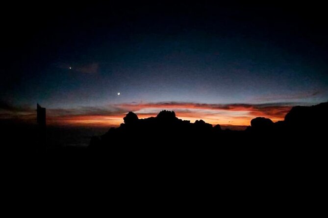 Magic Stargazing & Sunset in Teide with Dinner + Telescopes - El Pino Gordo at 1,400 Meters: A Photo Stop With a Twist