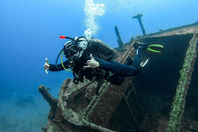 PADI Scuba Diving Courses in Tenerife: All Specialities Until Divemaster - Who this course suits best