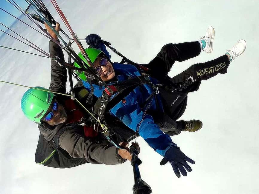 Paragliding in Puerto de la Cruz: start from 2200m high - Takeoff at 2,200m: The Run, the Lift, and the Calm After