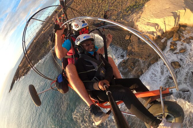 Paratrike Flight in Costa de Adeje with the World Champion - The pilot connection, helmets, and why smooth matters