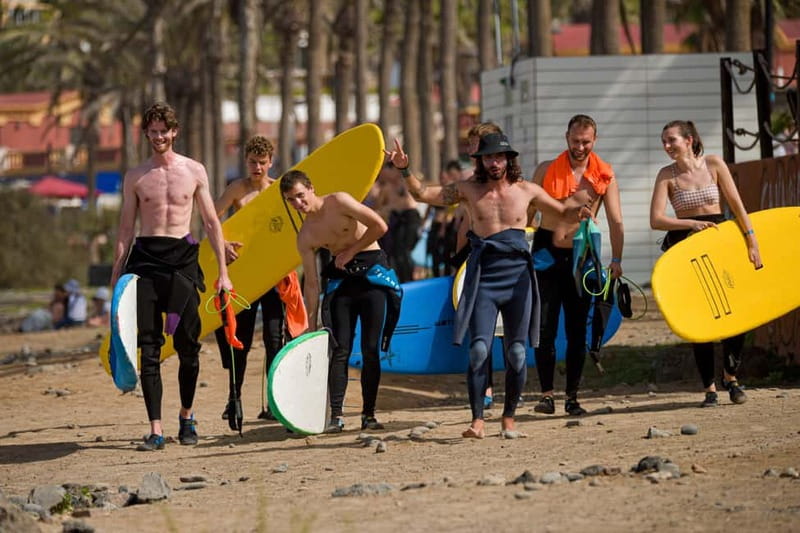 Playa de las Americas: lezione di surf con tutto incluso - Beach Warm-Up: Theory and Confidence Building That Actually Pays Off