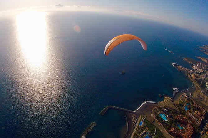 PREMIUM Flight. - Crossing Costa Adeje and the Atlantic: the glide phase you’ll remember