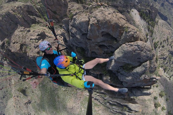 Premium Paragliding in Tenerife : Photos, videos and pickup included - Should you book Sky of Tenerife premium paragliding?