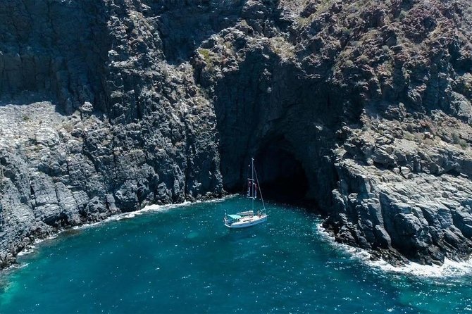 Premium Yacht Private Charter - Booking help and on-the-water service, including named staff