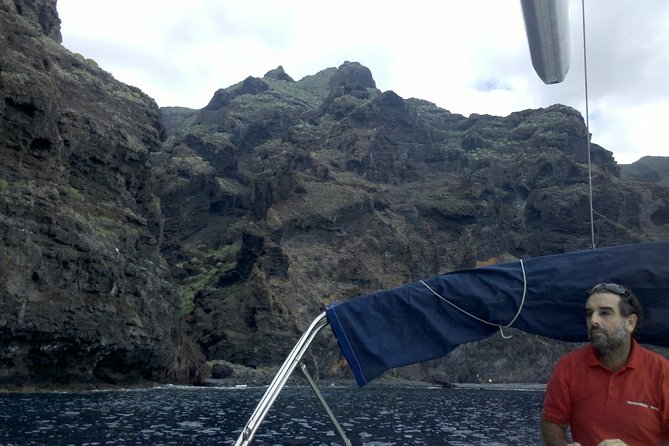Private Yacht Excursion from Puerto Colon 3 hours - Hotel pickup to yacht dock: the easy start
