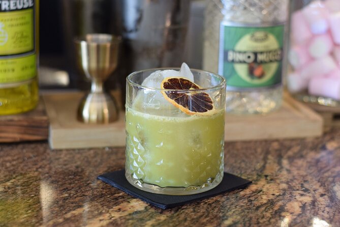 Professional Cocktail Masterclass - Where you meet: Nashira Brunch, Cocktail, Gastrobar & Shisha Lounge