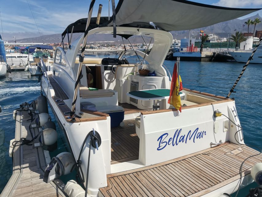 Puerto Colón: Coastal Boat Cruise with Swimming and Snacks - Key things to know before you go