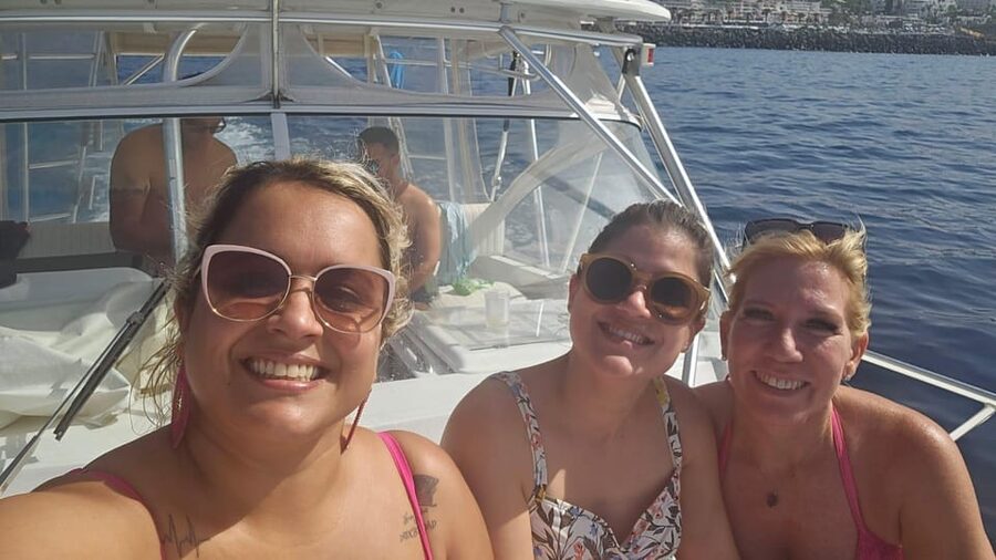 Puerto Colón: Coastal Boat Cruise with Swimming and Snacks - Who this cruise suits best in Tenerife’s south