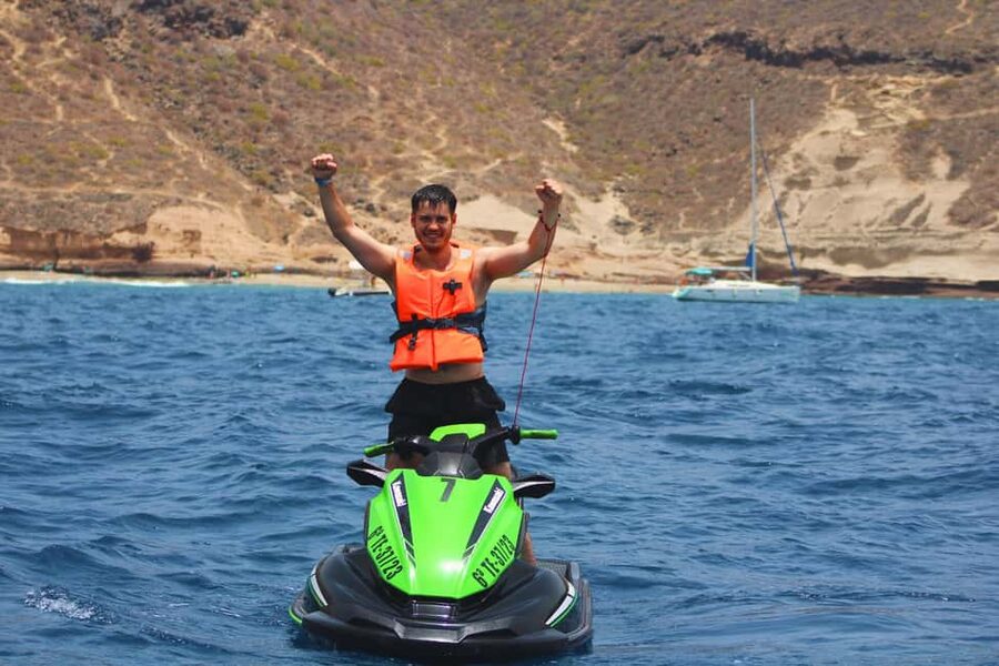 Puerto Colón: Kawasaki Jet Ski Tour Along Tenerife's Coast - What to Bring, What to Skip, and How to Dress for Water Spray