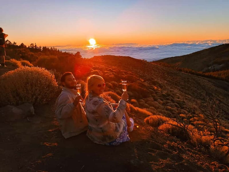 Puerto Cruz: VIP Teide Sunset & Stars, Guachiche Lunch+Cava - Guachinche lunch at Guachinche El Cubano: the part you will remember