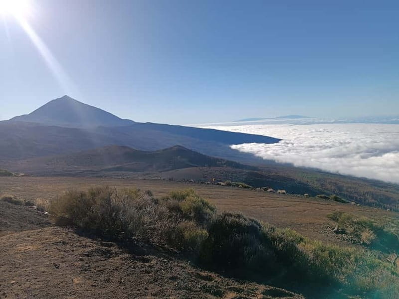 Puerto Cruz: VIP Teide Sunset & Stars, Guachiche Lunch+Cava - Mirador El Retamar at 2,100 m: sunset with an aperitif
