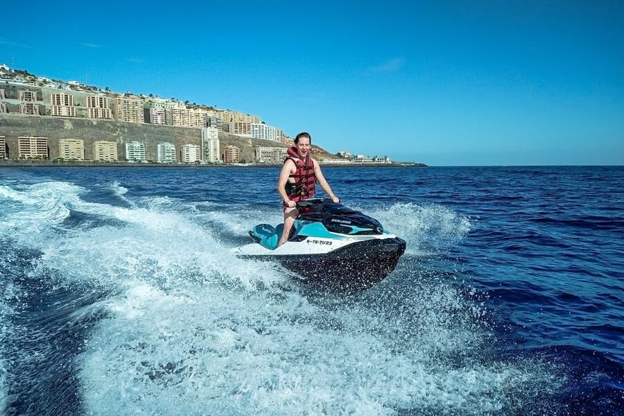 Ride the Atlantic Ocean - Riding a brand new SeaDoo: speed that feels controllable
