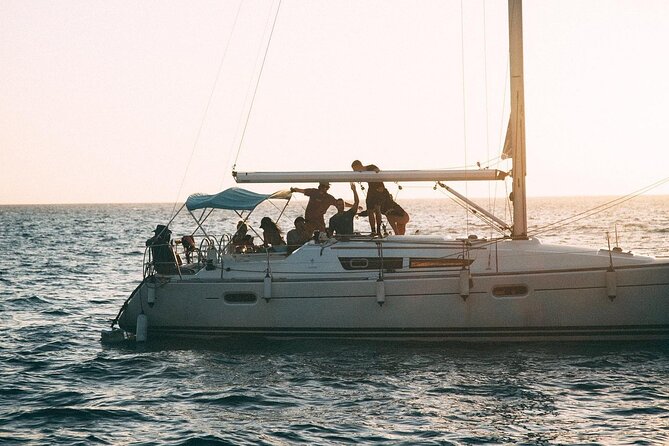 Sailing Yacht on a Private Charter - The yacht experience: sailing feel versus power feel