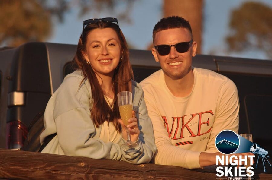 Teide National Park: Sunset & Stargazing Safari with Dinner - Montaña Sámara sunset: the Sea of Clouds is the real star