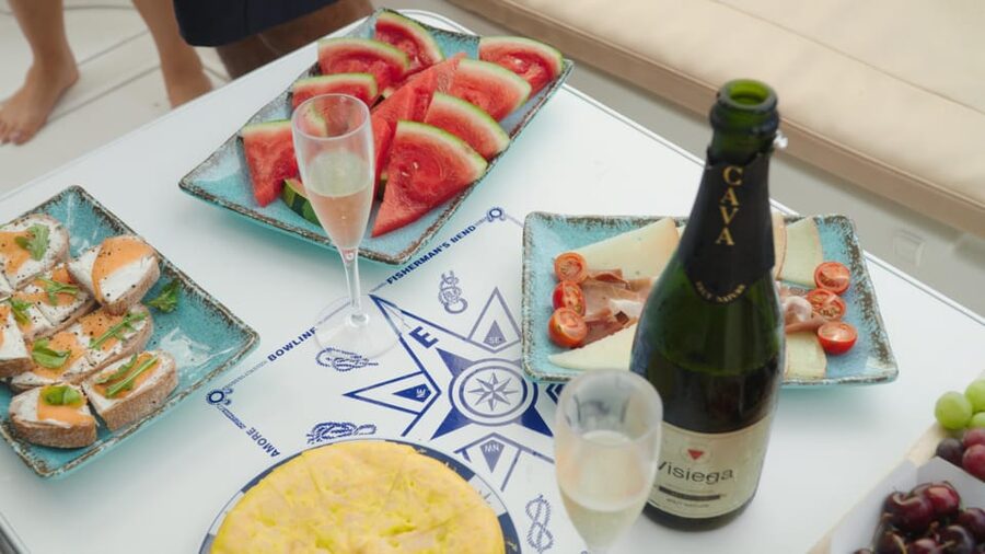 Tenerife: 2, 3 & 4 Hour Private Luxury Motorboat Charter - Sea scooters and the floating beach club in the 4-hour version