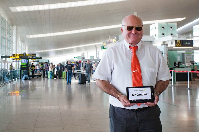 Tenerife Airport Transfer from South Airport (Reina Sofia) to North Area Hotels - The meet-and-greet move right after baggage claim