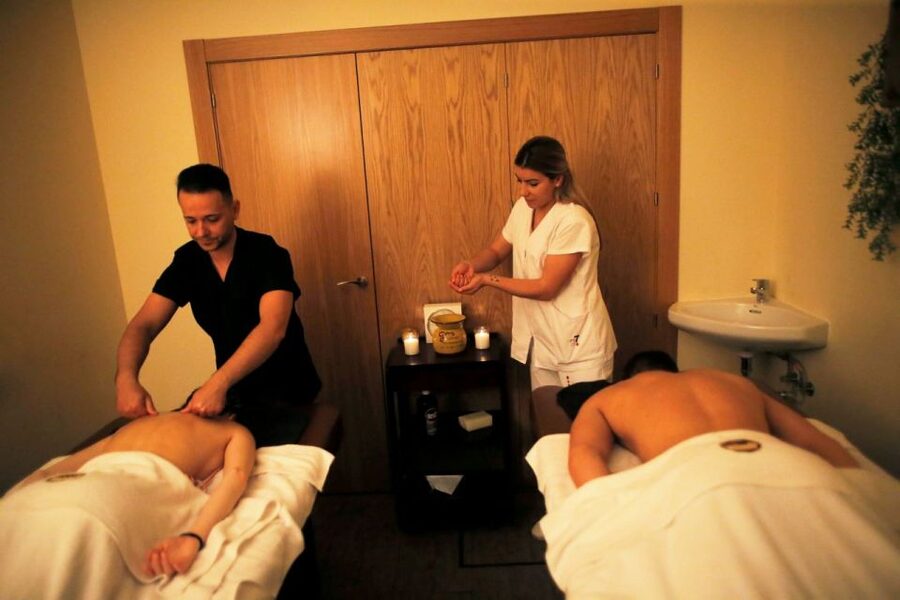 Tenerife: Beer Spa Experience with Tastings and Snacks - Finding the Place, Wearing the Right Stuff, and Settling In Fast