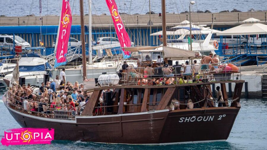 Tenerife: Boat Party with Open Bar and DJs - Drinking on the Water: How the Open Bar Shapes the Experience