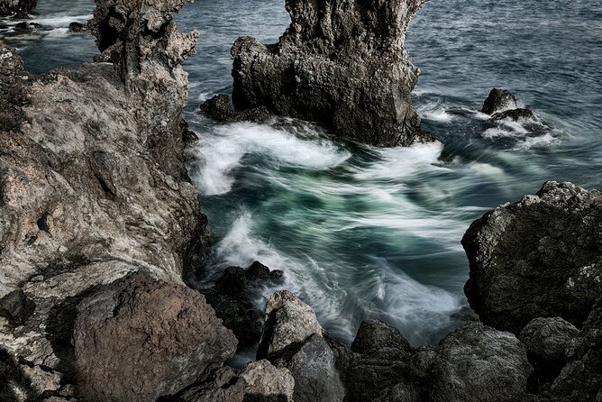 Tenerife Landscape Photography Workshop 5 hours - South Option: Punta Negra and Charco del Diablo for Sunset Contrast