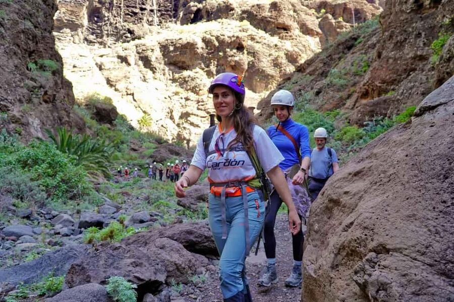 Tenerife : Masca ravine: Descent & boat trip - The 30-minute transfer to Masca: your warm-up phase