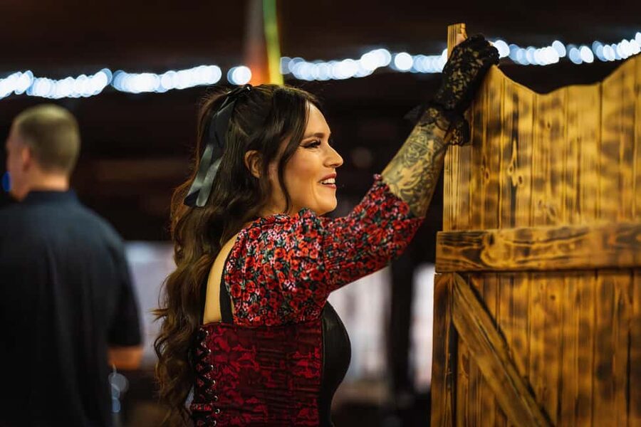 Tenerife : Musical show "the wild south" with dinner and transfer - Golden vs Platinum Dinner: How to Choose Your Seating and Meal