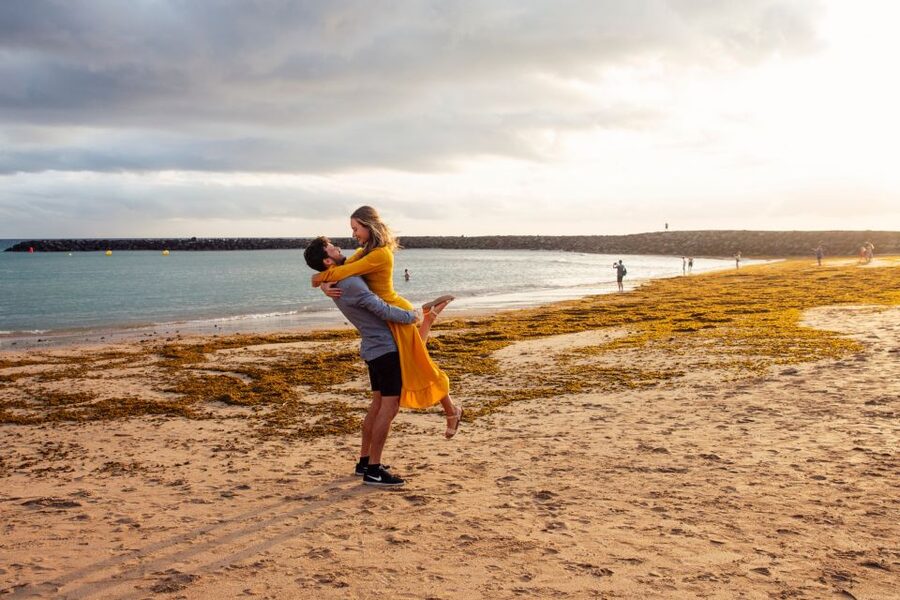 Tenerife: Photo Shoot with a Private Vacation Photographer - Choosing Locations That Match Your Family, Romance, or Friends
