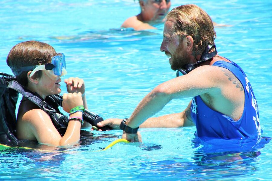 Tenerife: Puerto Colon Discover Scuba Diving Trip - Puerto Colón and the quick-start format that makes first-time scuba feel doable