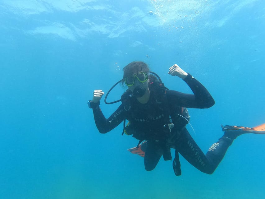 Tenerife south: Scuba Dive for beginners in Adeje - Gear and comfort: wetsuit basics, what to pack, what to skip