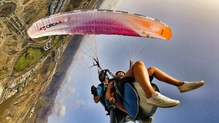 Tenerife: Tandem Paragliding Flight - The Playa La Enramada Landing: Soft Sand, Atlantic Waves, and a Real Finish