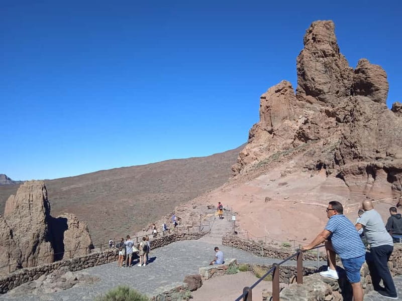 Tenerife: Teide, Icod de los Vinos & Garachico Full Day Tour - Icod de los Vinos and the legendary dragon tree