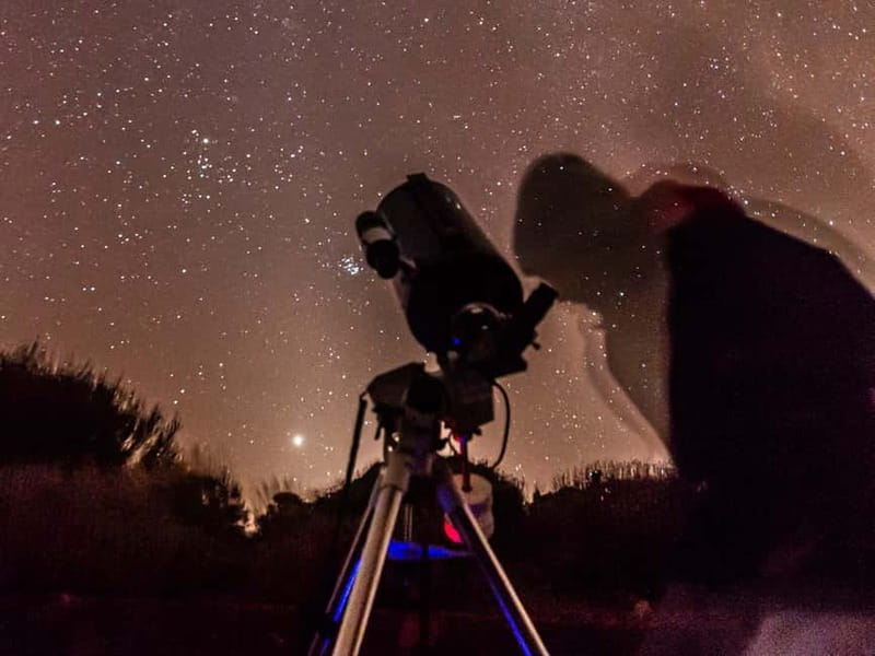 Tenerife: Teide Stargazing with an Astrophysicist - What the 1.5-hour session feels like, from laser pointers to telescope time