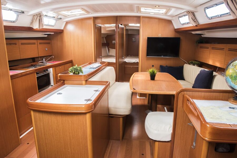 Tenerife: Whale and Dolphin Watching Tour by Sailboat - Snorkel time: clear water, a private beach option, and what you must bring