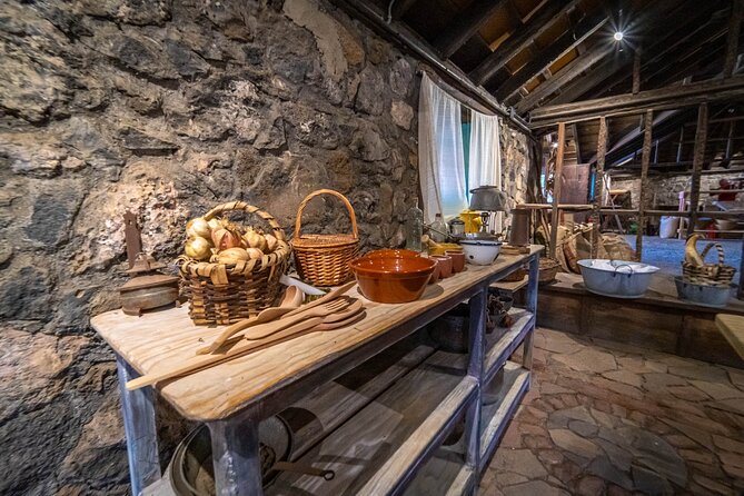 Twin Ticket Casa de los Balcones + Molino de gofio del Hoyo - Molino de gofio del Hoyo: the gofio mill museum stop you will remember